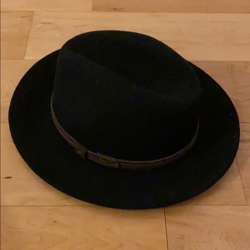 Black wool hat - Picture 3 of 5